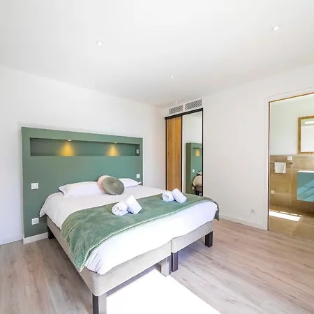 Dicianove * Porto-Vecchio (Corsica)